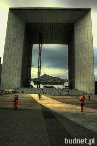 Łuk triumfalny na dzielnicy La Defense